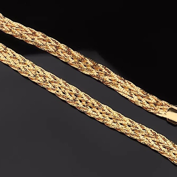 Elegant Gold Braided Necklace, Handcrafted Intricate Weave, P… - Picture 3 of 5